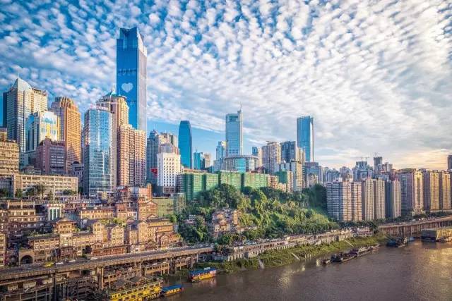 重庆之声,尊敬的听众朋友们,欢迎收听!